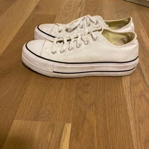 White platform converse, size 7, excellent condition!